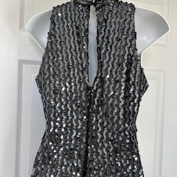 Stretchy sequin little black dress size medium - Picture 3 of 4